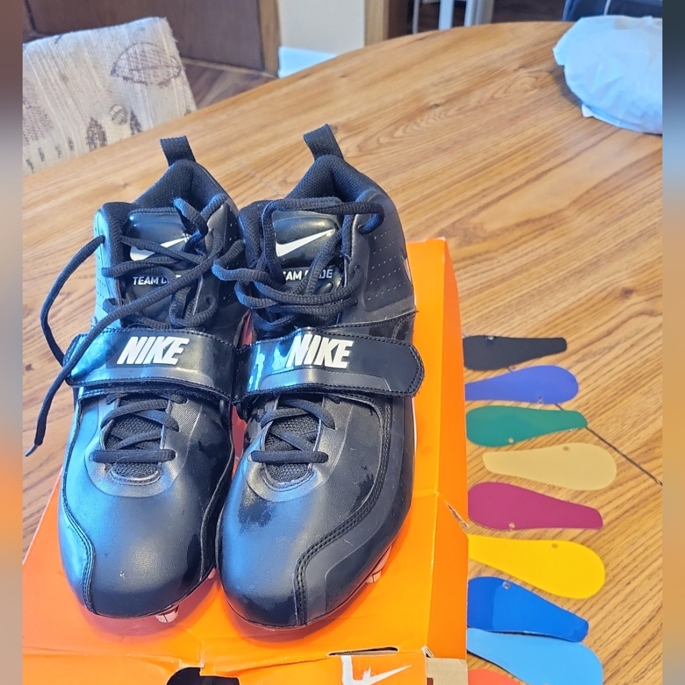 Nike interchangable colored cleets